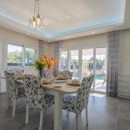Villa Secluded Luxurious With Pool In Fethiye