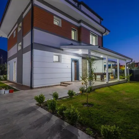 Secluded Luxurious With Pool In * Fethiye